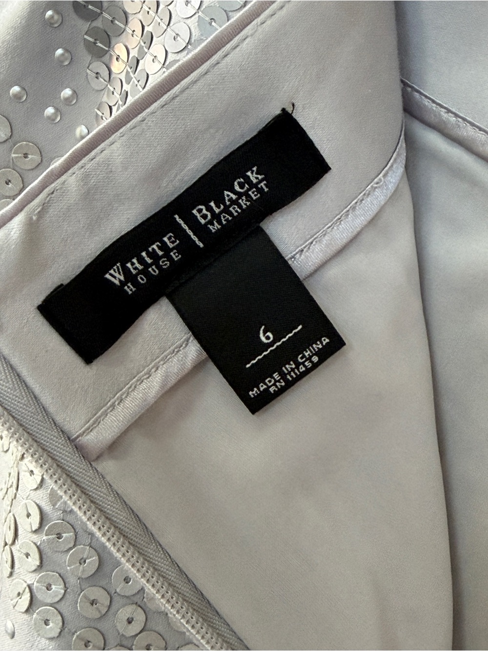 White House Black Market 6 Sequined Silver Mini Skirt - Picture 6 of 10
